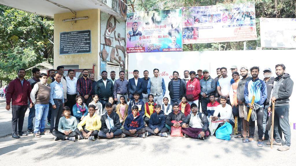 भव्य राज्यस्तरीय भिंतीचित्र महोत्सवाचे उदघाटन 7 भव्य राज्यस्तरीय भिंतीचित्र महोत्सवाचे उदघाटन