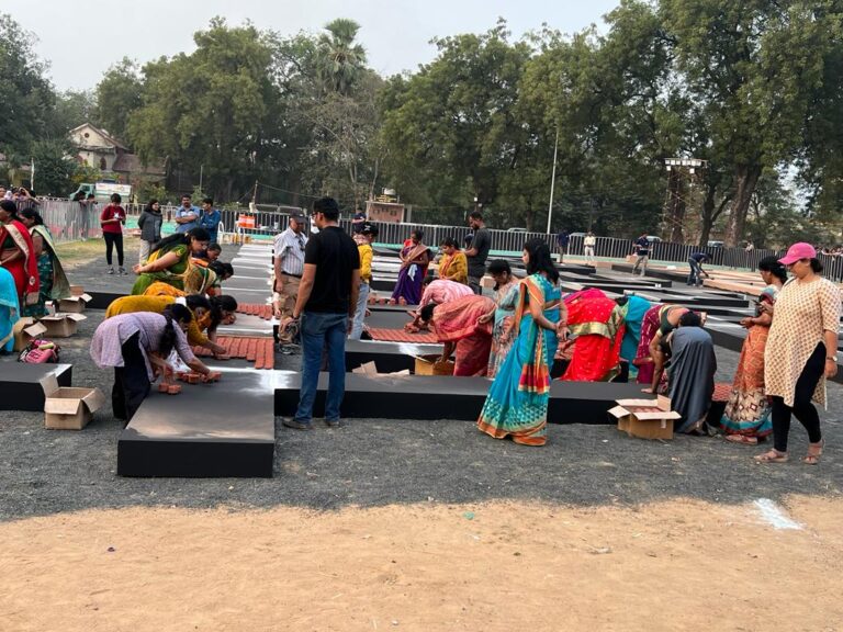 चंद्रपुरात उद्या शनिवारी 30 हजार रामज्योती उजळून विश्वविक्रम करण्यासाठी जय्यत तयारी 1 चंद्रपुरात उद्या शनिवारी 30 हजार रामज्योती उजळून विश्वविक्रम करण्यासाठी जय्यत तयारी